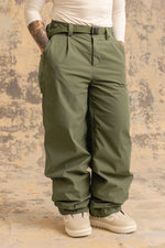 Load image into Gallery viewer, 686 Women's Outline Shell Pants XS