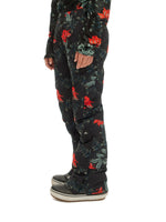 Load image into Gallery viewer, CHARM AOP PANTS BLK AOP W/GRN