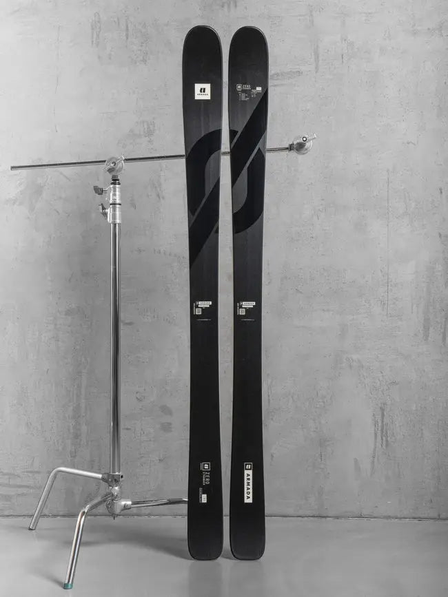 STRANGER SKI'S 180/ BLACK