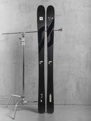 STRANGER SKI'S 180/ BLACK