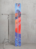 Load image into Gallery viewer, ARV 100 SKIS 179/ RED &amp; BLUE WOMEN
