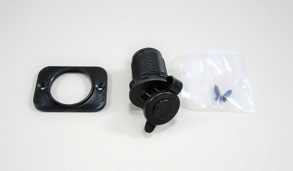 Outlet, USB, Dash, Axis '19